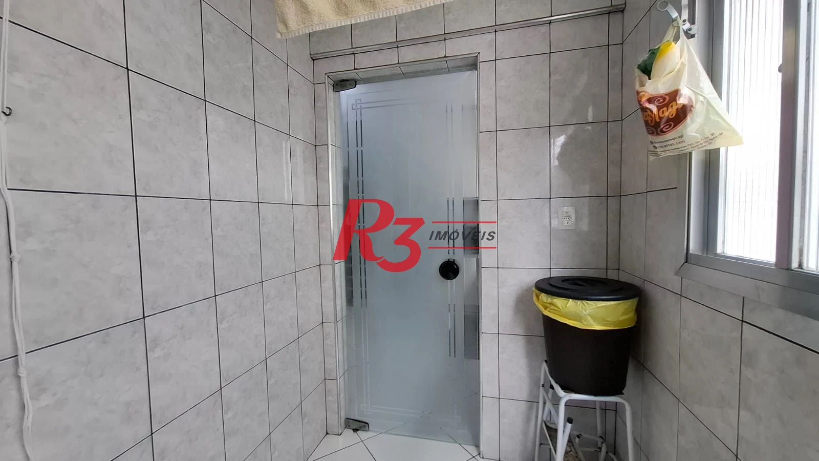 Apartamento com 3 dormitórios à venda, 140 m² por R$ 900.000,00 - Marapé - Santos/SP