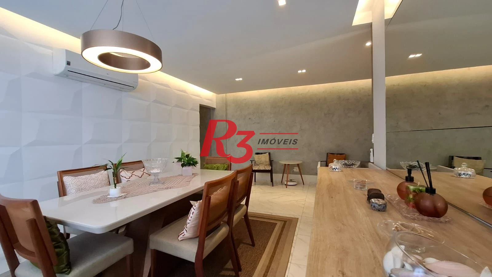 Apartamento com 3 dormitórios à venda, 140 m² por R$ 900.000,00 - Marapé - Santos/SP