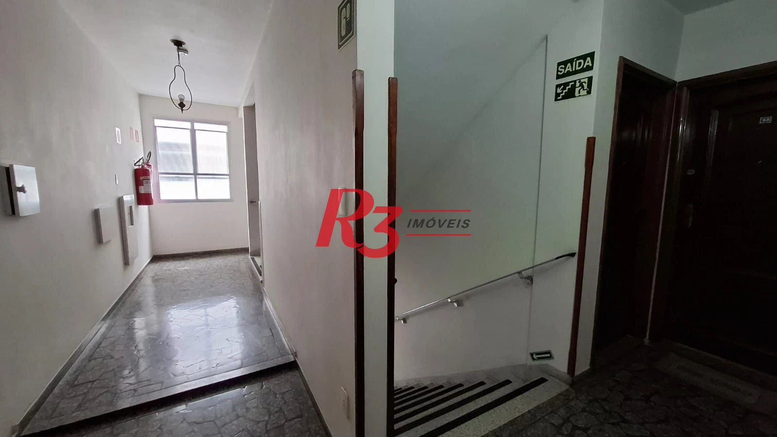 Apartamento com 3 dormitórios à venda, 140 m² por R$ 900.000,00 - Marapé - Santos/SP