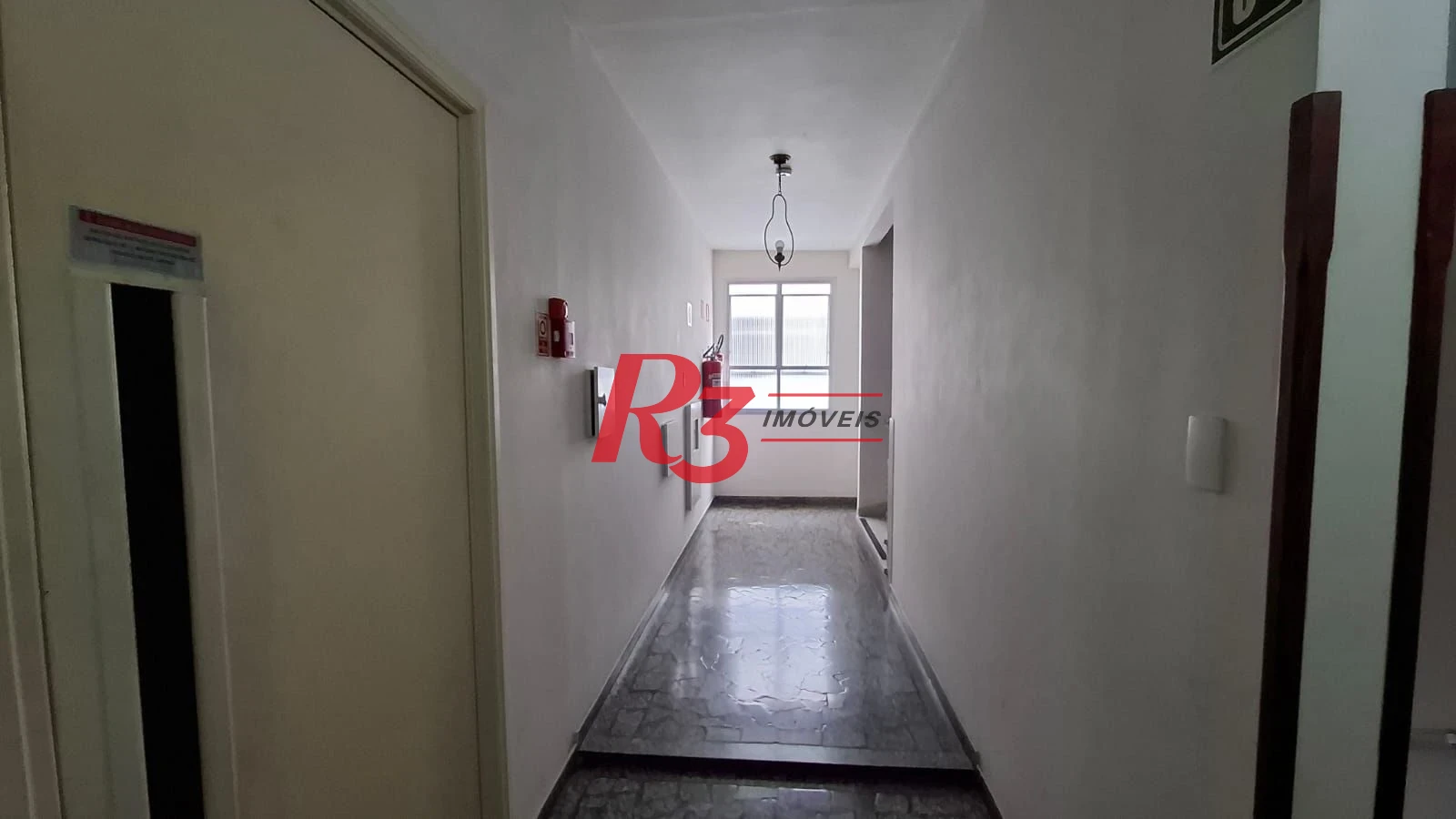 Apartamento com 3 dormitórios à venda, 140 m² por R$ 900.000,00 - Marapé - Santos/SP