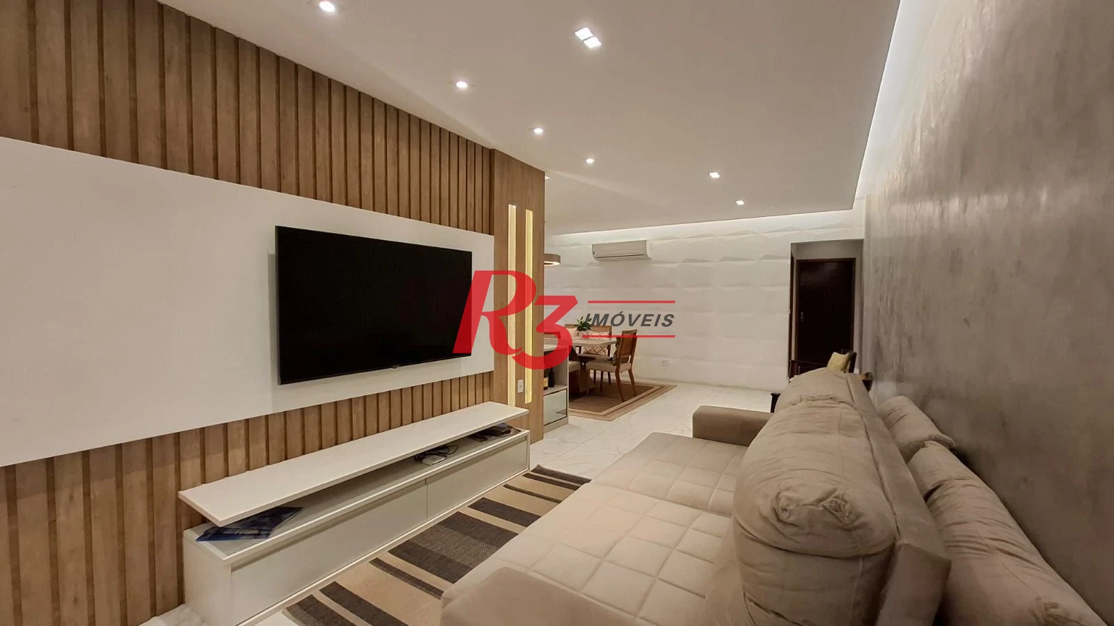 Apartamento com 3 dormitórios à venda, 140 m² por R$ 900.000,00 - Marapé - Santos/SP