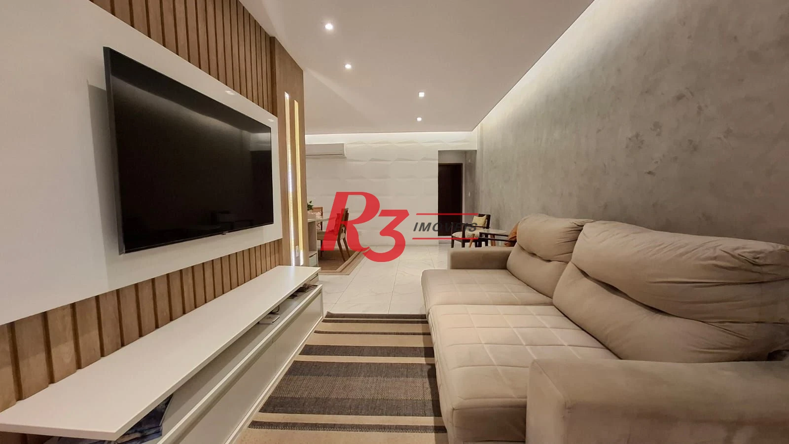 Apartamento com 3 dormitórios à venda, 140 m² por R$ 900.000,00 - Marapé - Santos/SP