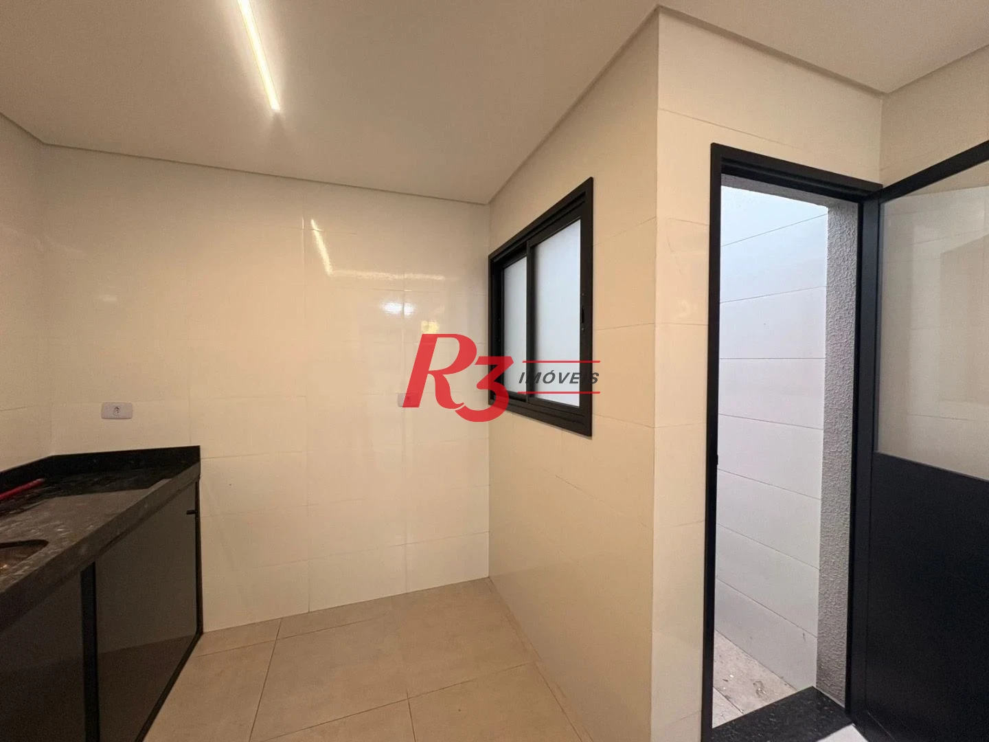 Apartamento com 2 dormitórios à venda, 55 m² por R$ 420.000,00 - Vilamar - Praia Grande/SP