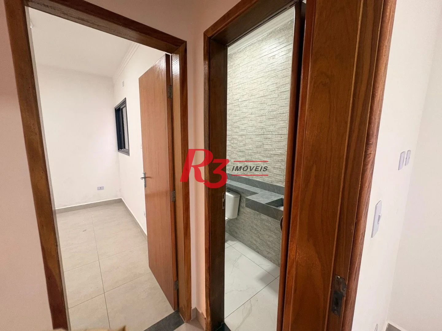 Apartamento com 2 dormitórios à venda, 55 m² por R$ 420.000,00 - Vilamar - Praia Grande/SP