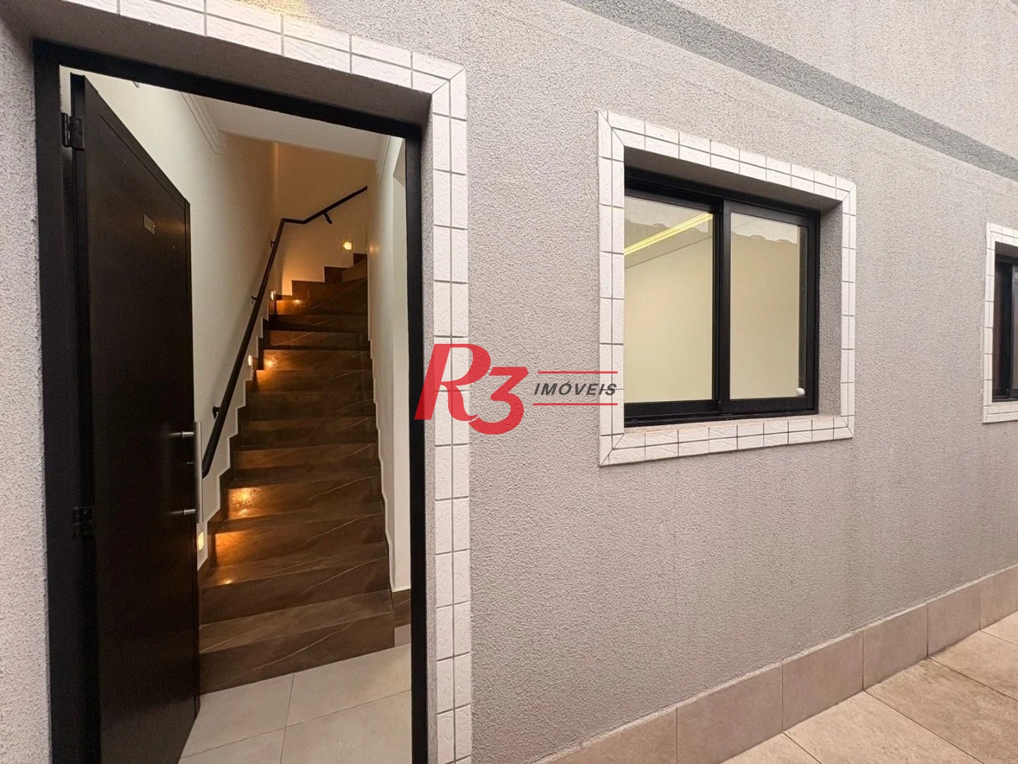 Apartamento com 2 dormitórios à venda, 55 m² por R$ 420.000,00 - Vilamar - Praia Grande/SP