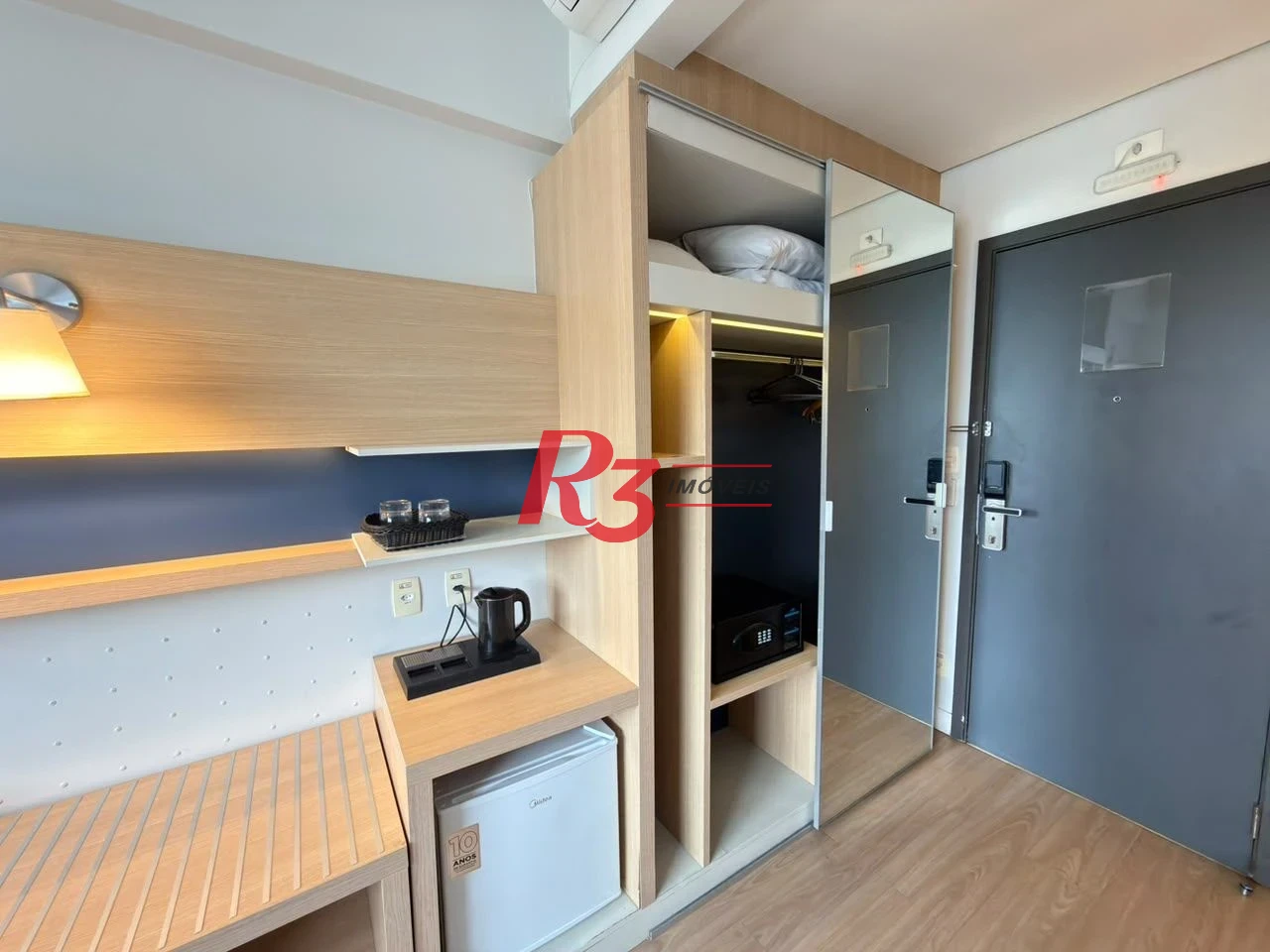 Flat com 1 dormitório à venda, 24 m² por R$ 410.000,00 - Gonzaga - Santos/SP