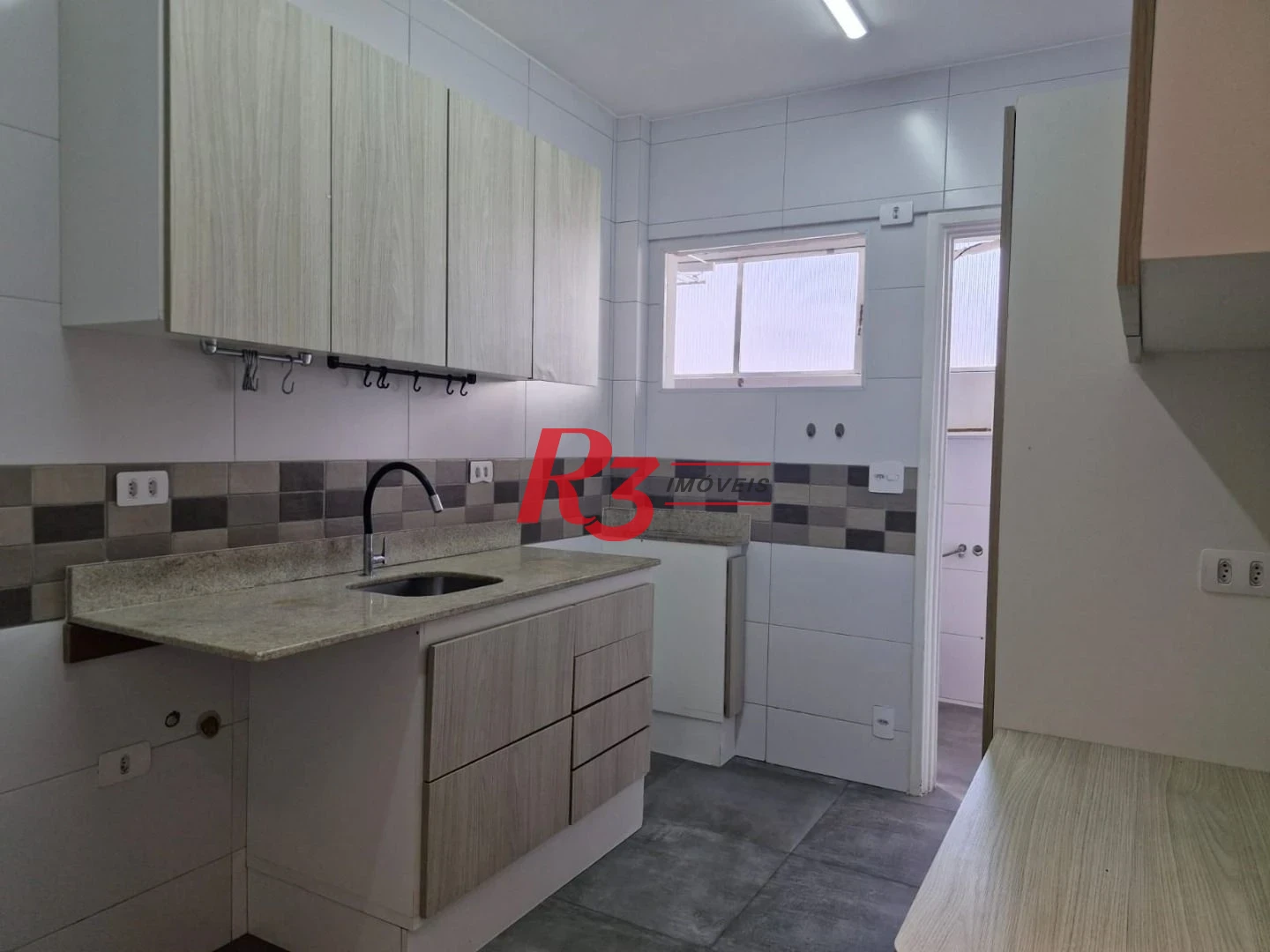 Apartamento com 2 dormitórios à venda, 84 m² por R$ 850.000,00 - Aparecida - Santos/SP