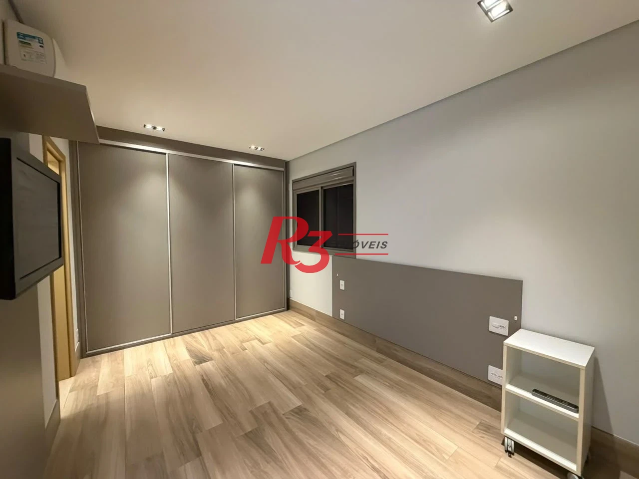 Apartamento com 1 dormitório à venda, 63 m² por R$ 840.000,00 - Aparecida - Santos/SP