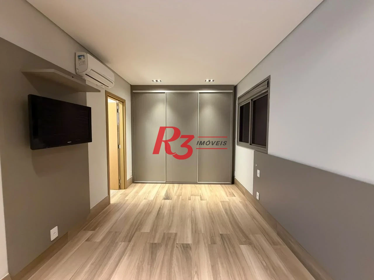 Apartamento com 1 dormitório à venda, 63 m² por R$ 840.000,00 - Aparecida - Santos/SP