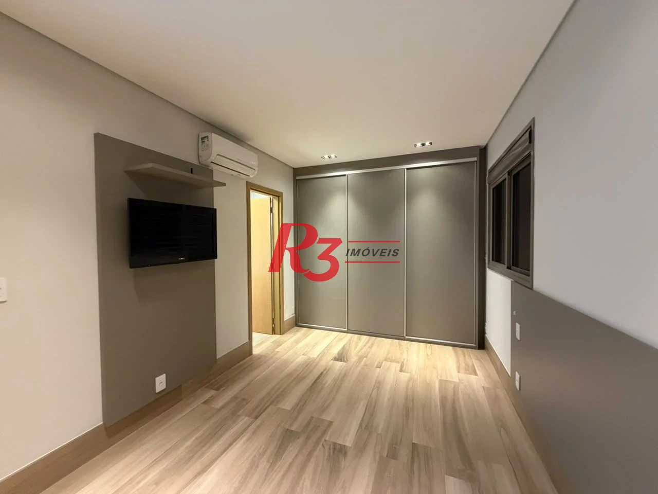 Apartamento com 1 dormitório à venda, 63 m² por R$ 840.000,00 - Aparecida - Santos/SP