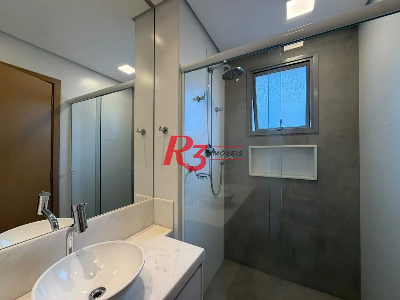 Apartamento com 1 dormitório à venda, 63 m² por R$ 840.000,00 - Aparecida - Santos/SP