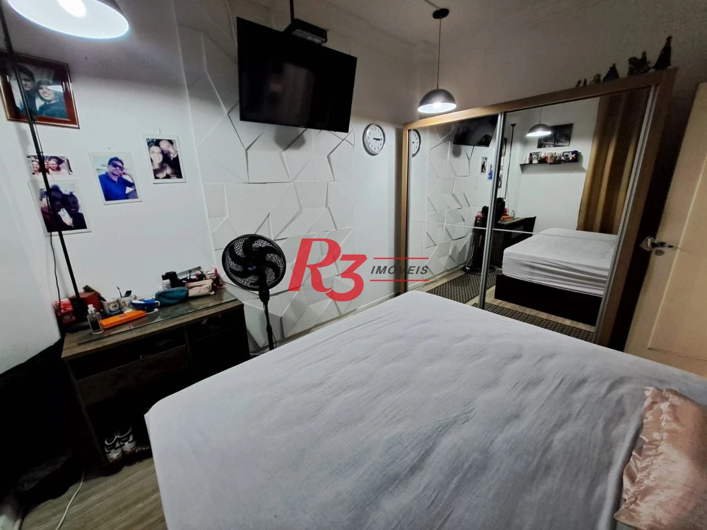 Apartamento com 2 dormitórios à venda, 95 m² por R$ 580.000,00 - Gonzaga - Santos/SP