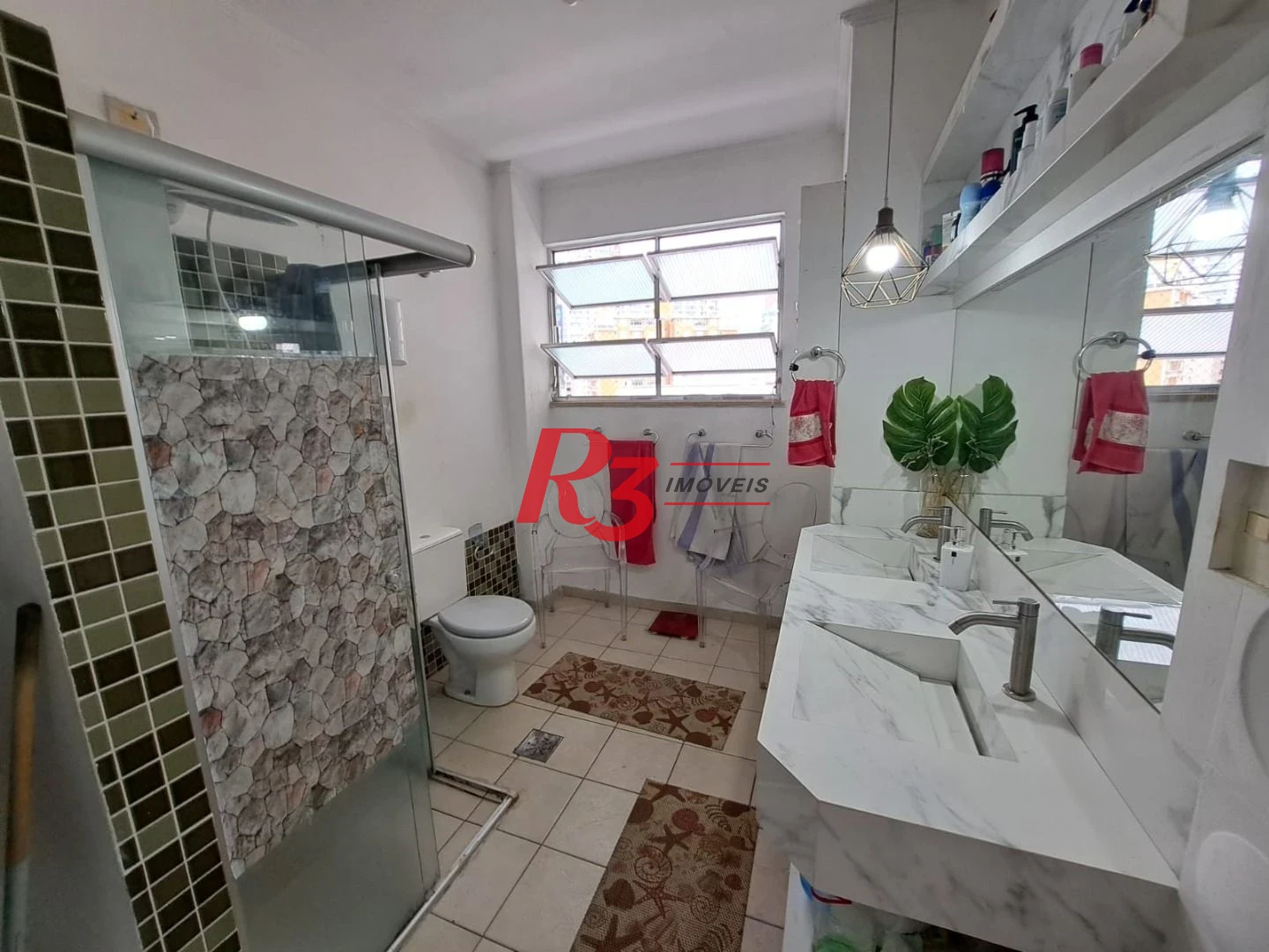 Apartamento com 2 dormitórios à venda, 95 m² por R$ 580.000,00 - Gonzaga - Santos/SP
