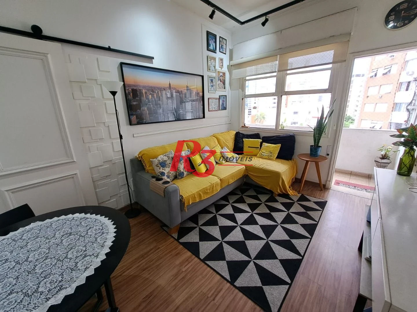 Apartamento com 2 dormitórios à venda, 95 m² por R$ 580.000,00 - Gonzaga - Santos/SP