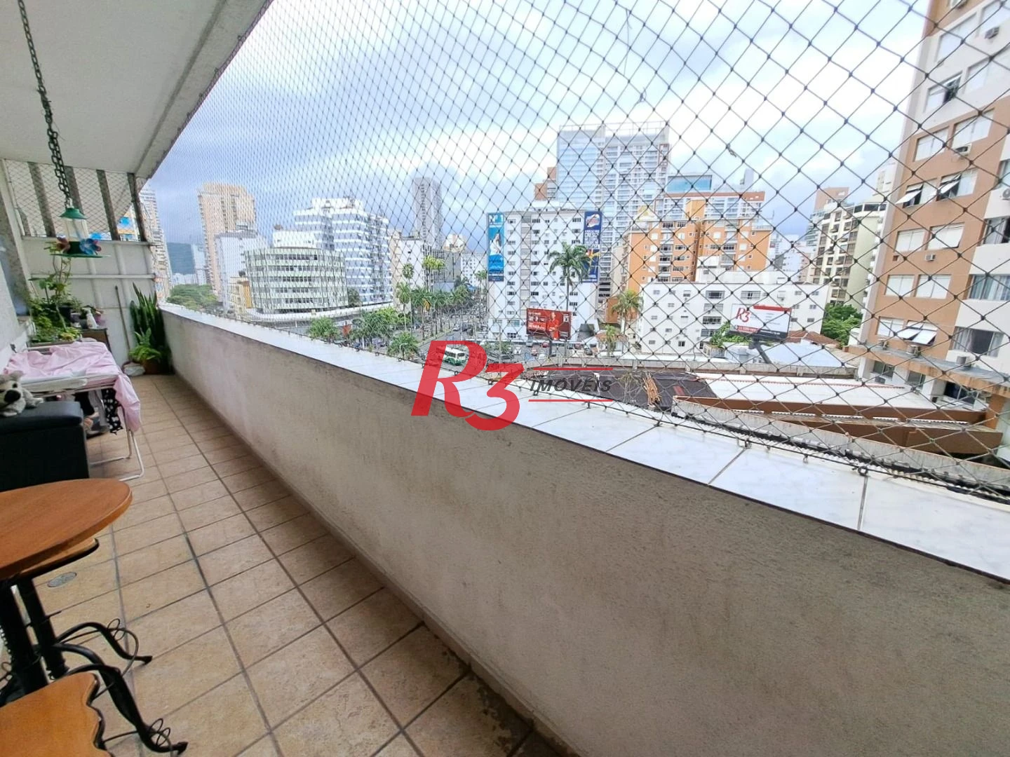 Apartamento com 2 dormitórios à venda, 95 m² por R$ 580.000,00 - Gonzaga - Santos/SP