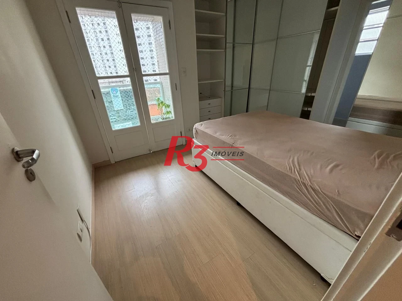 Apartamento com 3 dormitórios à venda, 145 m² por R$ 1.010.000,00 - Ponta da Praia - Santos/SP