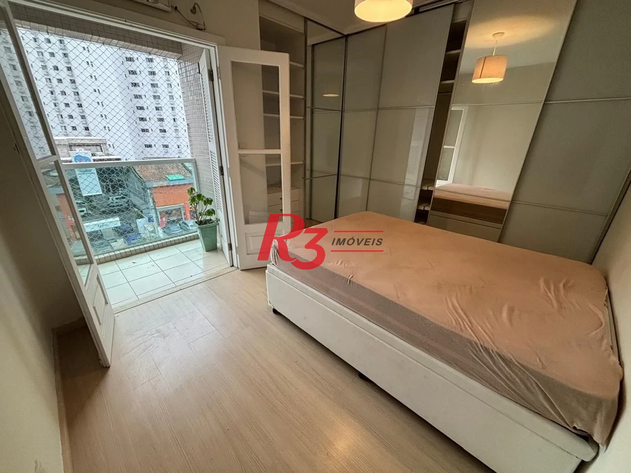 Apartamento com 3 dormitórios à venda, 145 m² por R$ 1.010.000,00 - Ponta da Praia - Santos/SP
