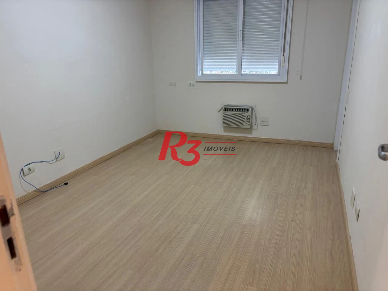 Apartamento com 3 dormitórios à venda, 145 m² por R$ 1.010.000,00 - Ponta da Praia - Santos/SP