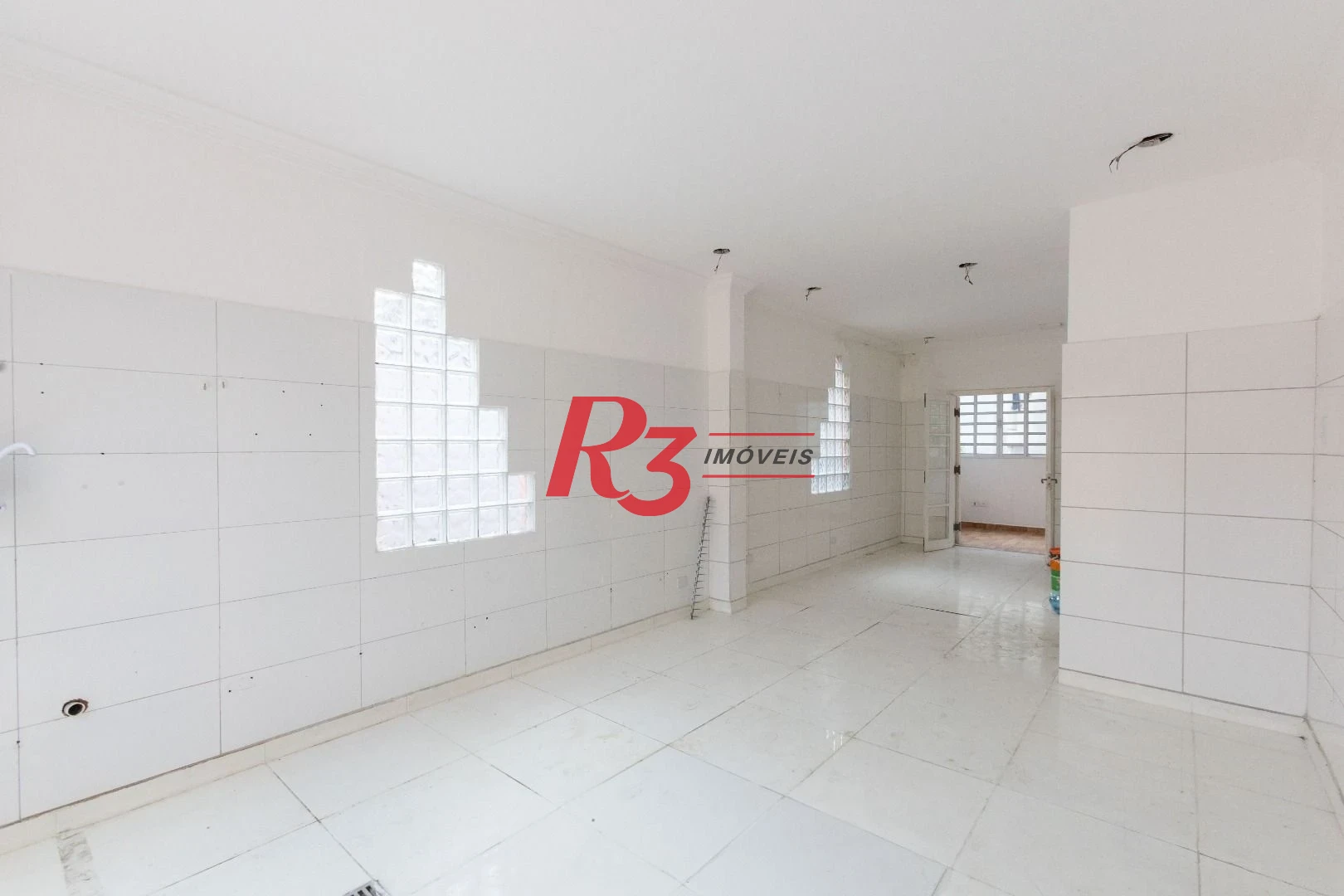 Sobrado para alugar, 173 m² por R$ 8.989,22/mês - Boqueirão - Santos/SP