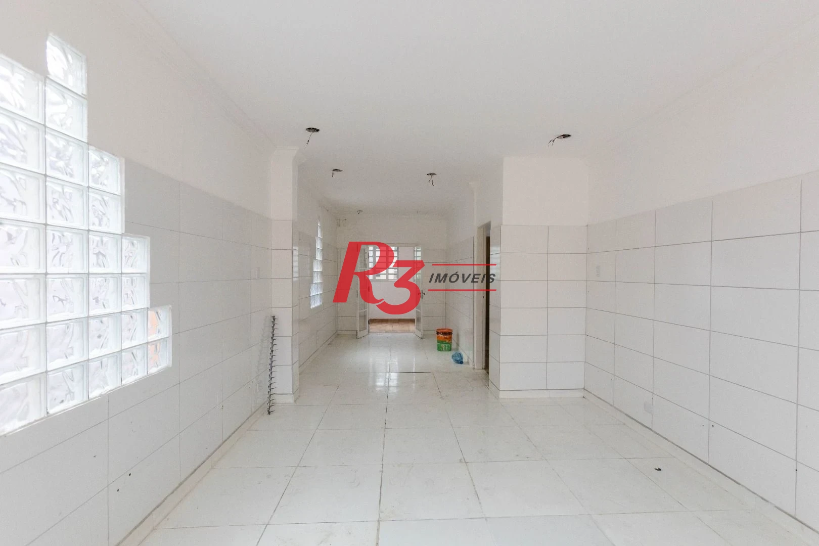 Sobrado para alugar, 173 m² por R$ 8.989,22/mês - Boqueirão - Santos/SP