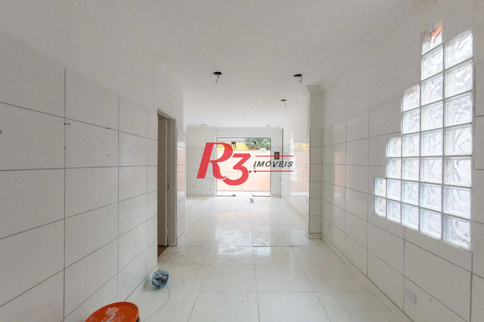 Sobrado para alugar, 173 m² por R$ 8.989,22/mês - Boqueirão - Santos/SP