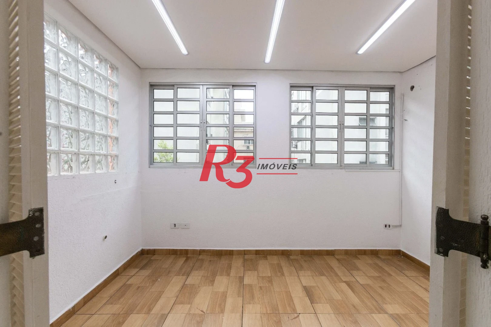 Sobrado para alugar, 173 m² por R$ 8.989,22/mês - Boqueirão - Santos/SP