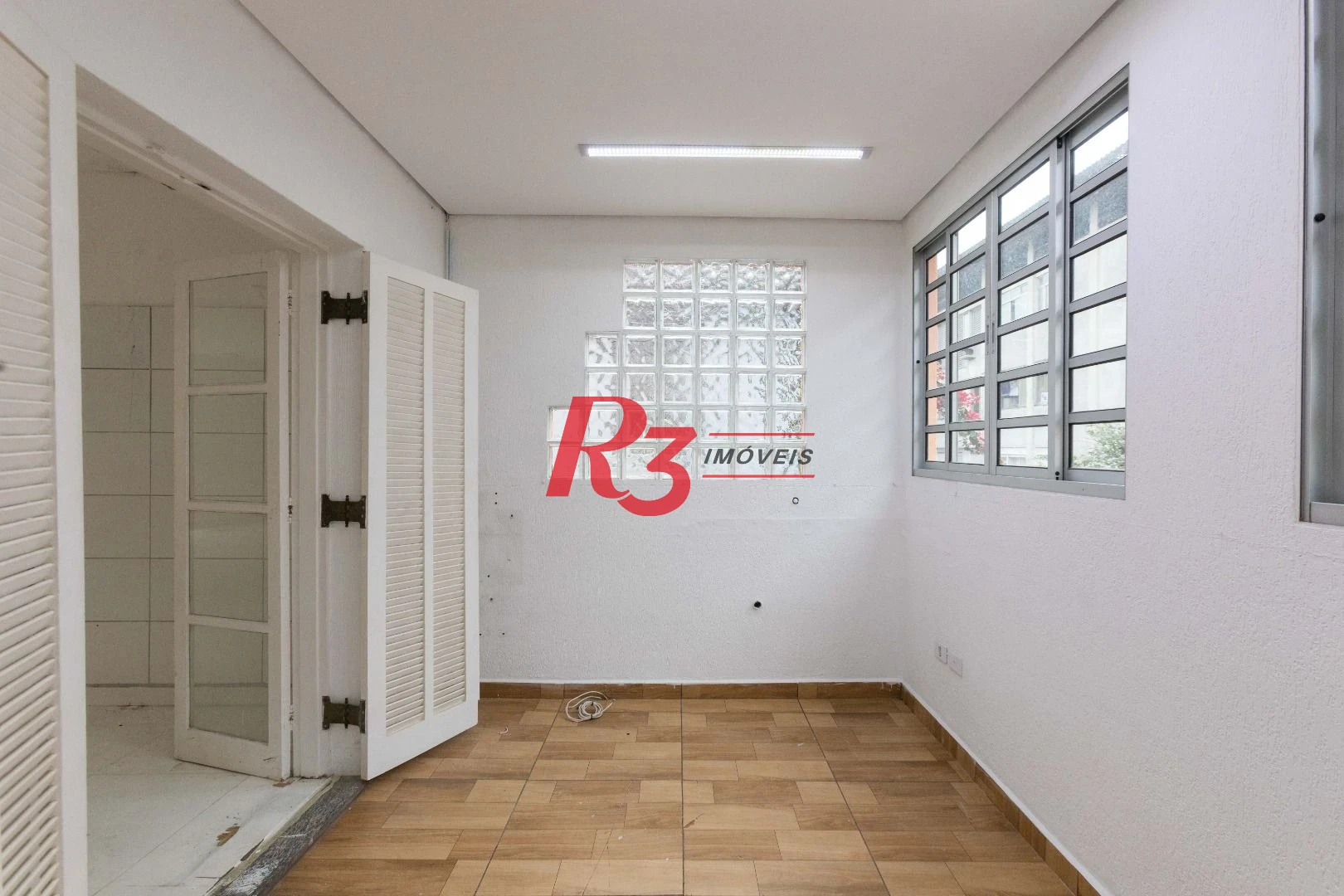 Sobrado para alugar, 173 m² por R$ 8.989,22/mês - Boqueirão - Santos/SP