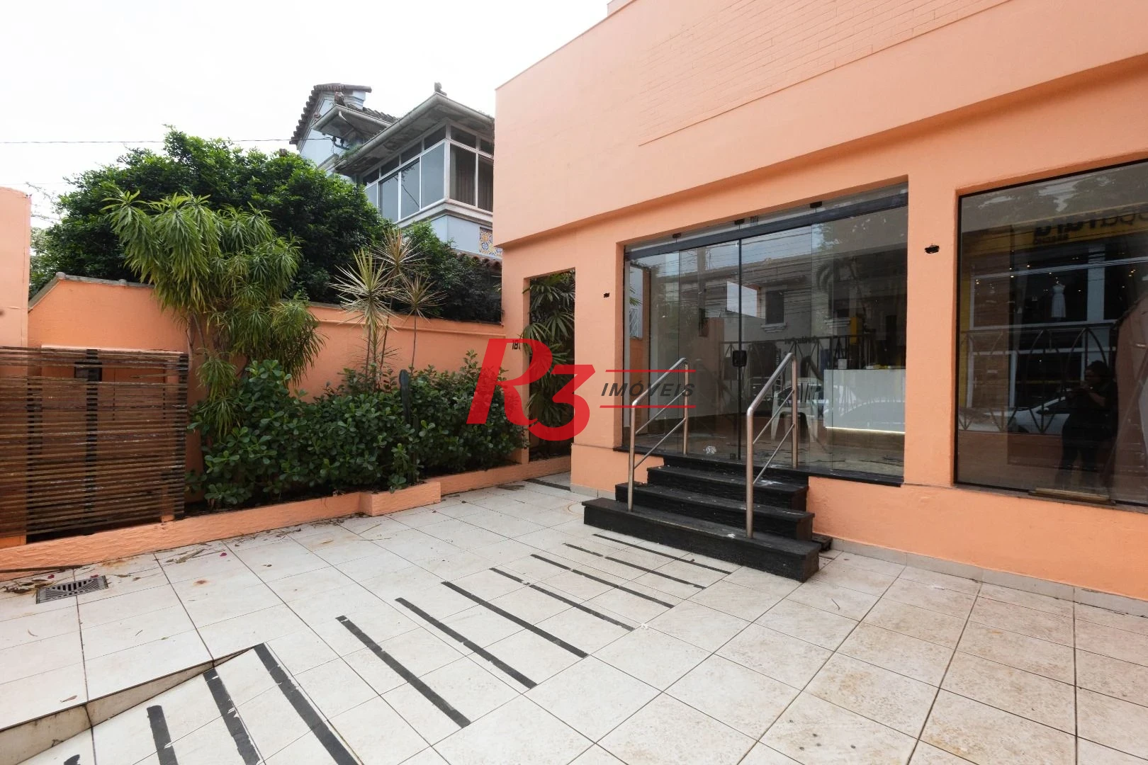 Sobrado para alugar, 173 m² por R$ 8.989,22/mês - Boqueirão - Santos/SP