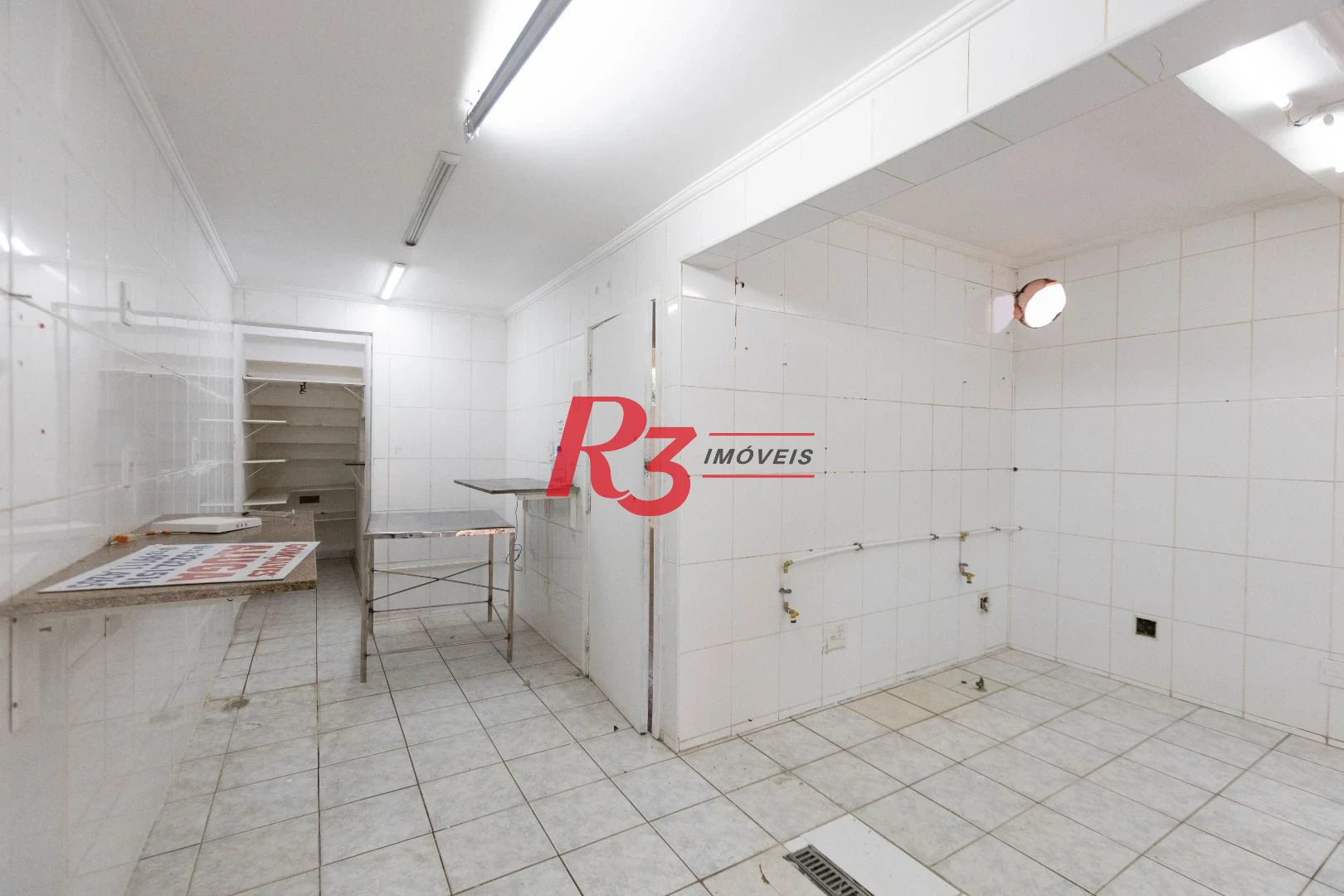 Sobrado para alugar, 173 m² por R$ 8.989,22/mês - Boqueirão - Santos/SP