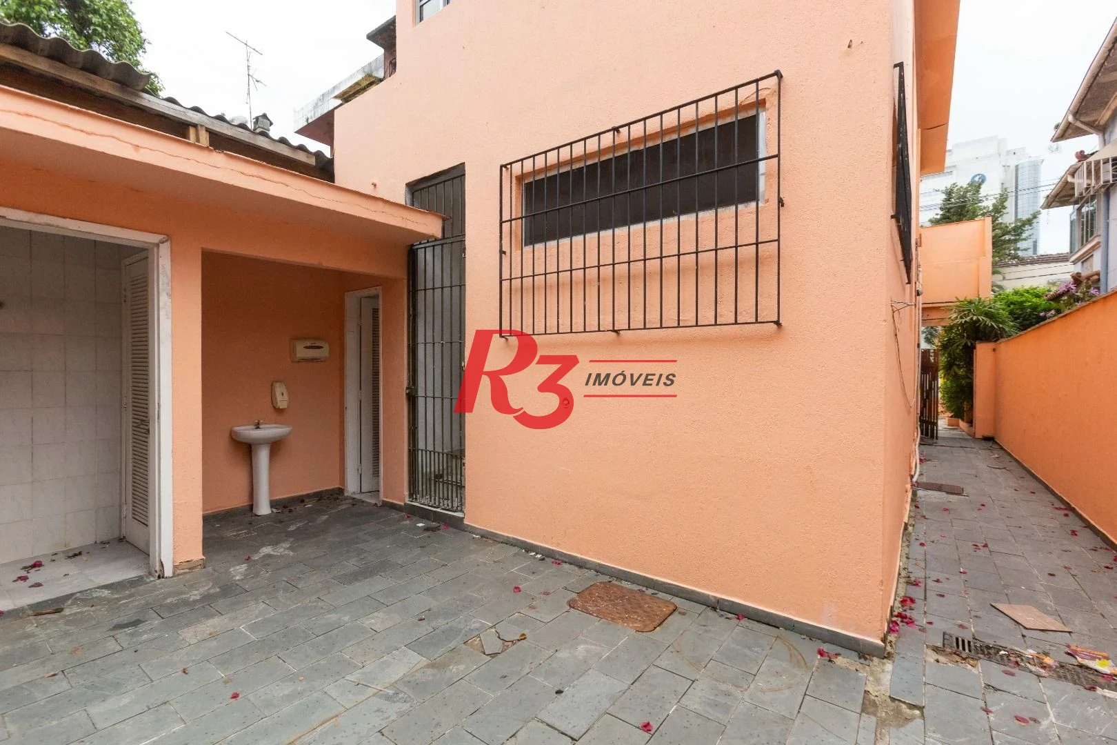 Sobrado para alugar, 173 m² por R$ 8.989,22/mês - Boqueirão - Santos/SP