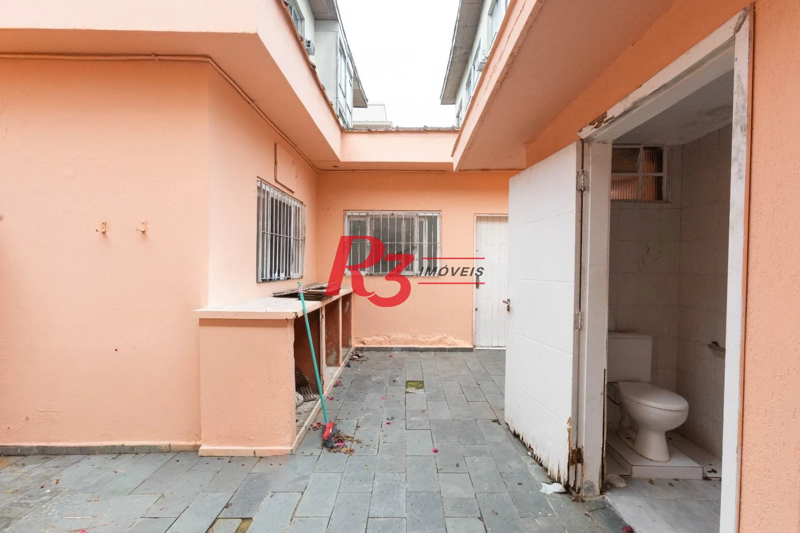 Sobrado para alugar, 173 m² por R$ 8.989,22/mês - Boqueirão - Santos/SP