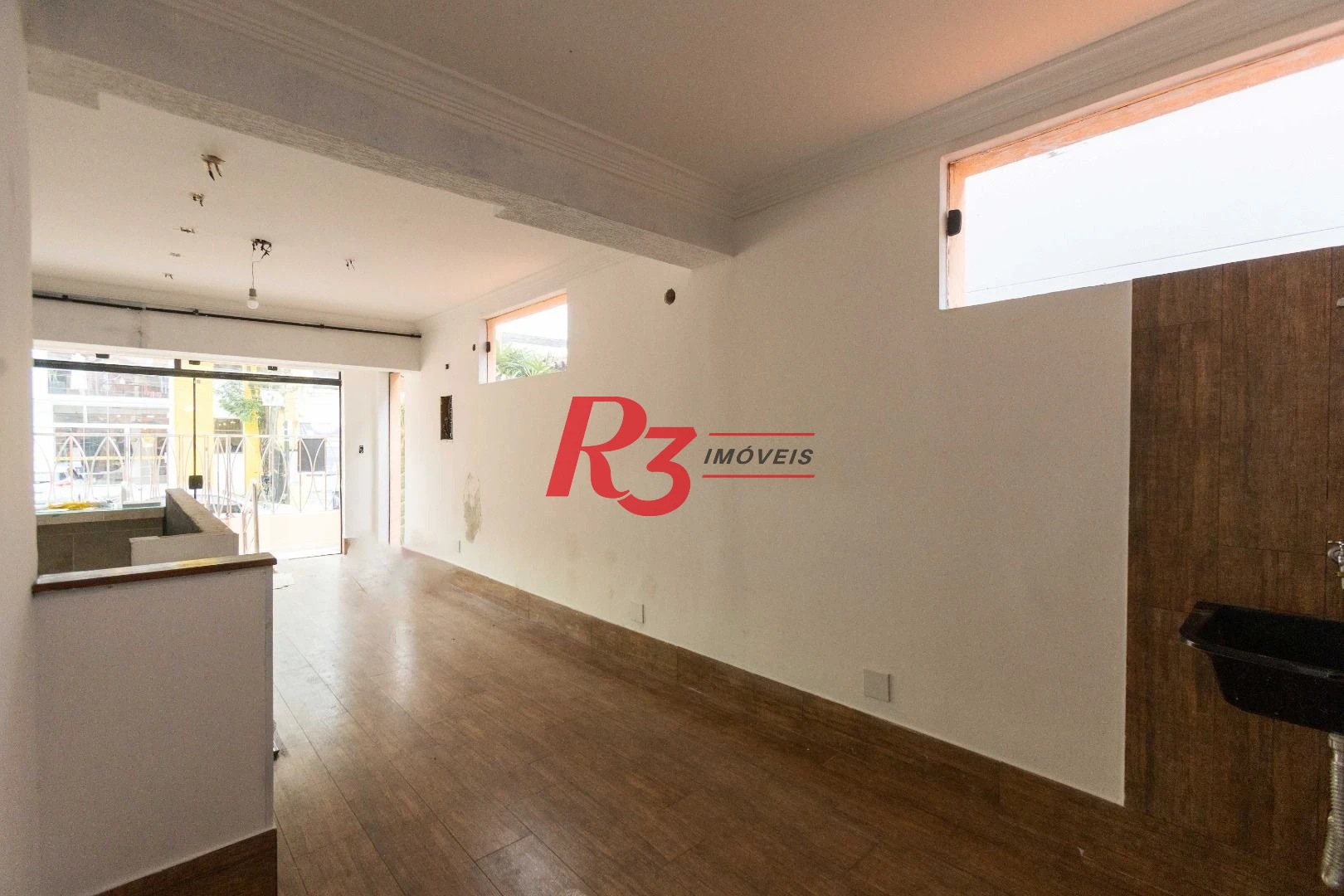 Sobrado para alugar, 173 m² por R$ 8.989,22/mês - Boqueirão - Santos/SP