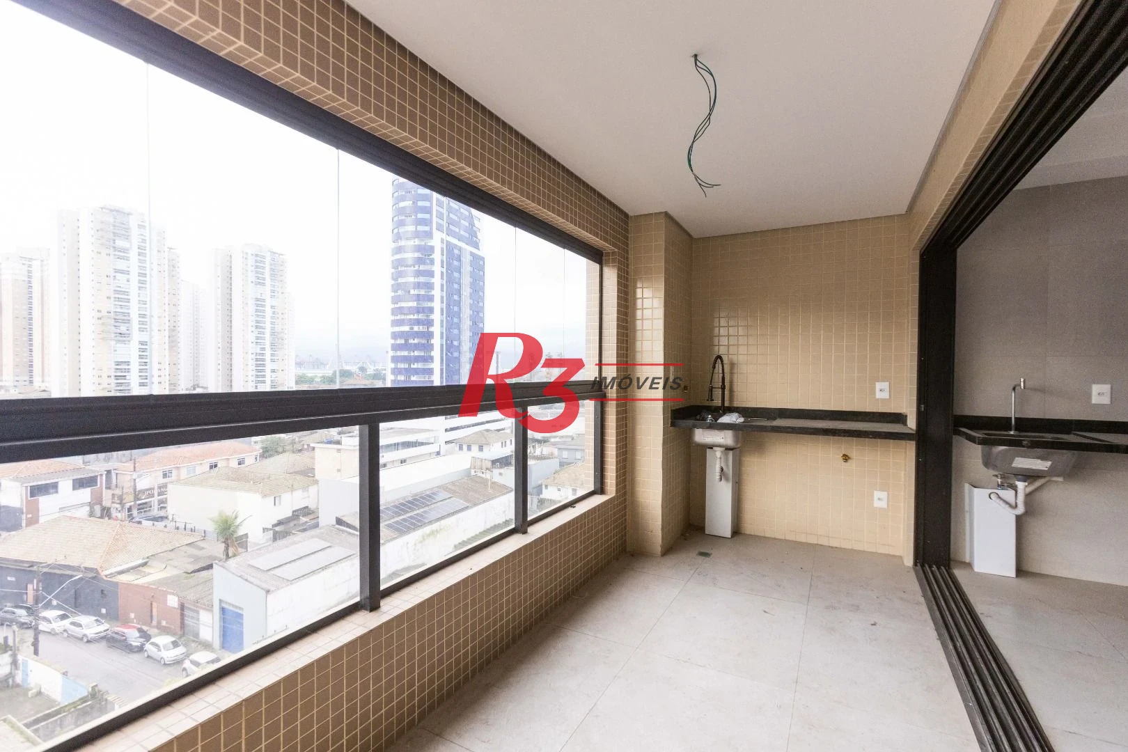 Apartamento com 2 dormitórios à venda, 65 m² por R$ 770.000,00 - Ponta da Praia - Santos/SP