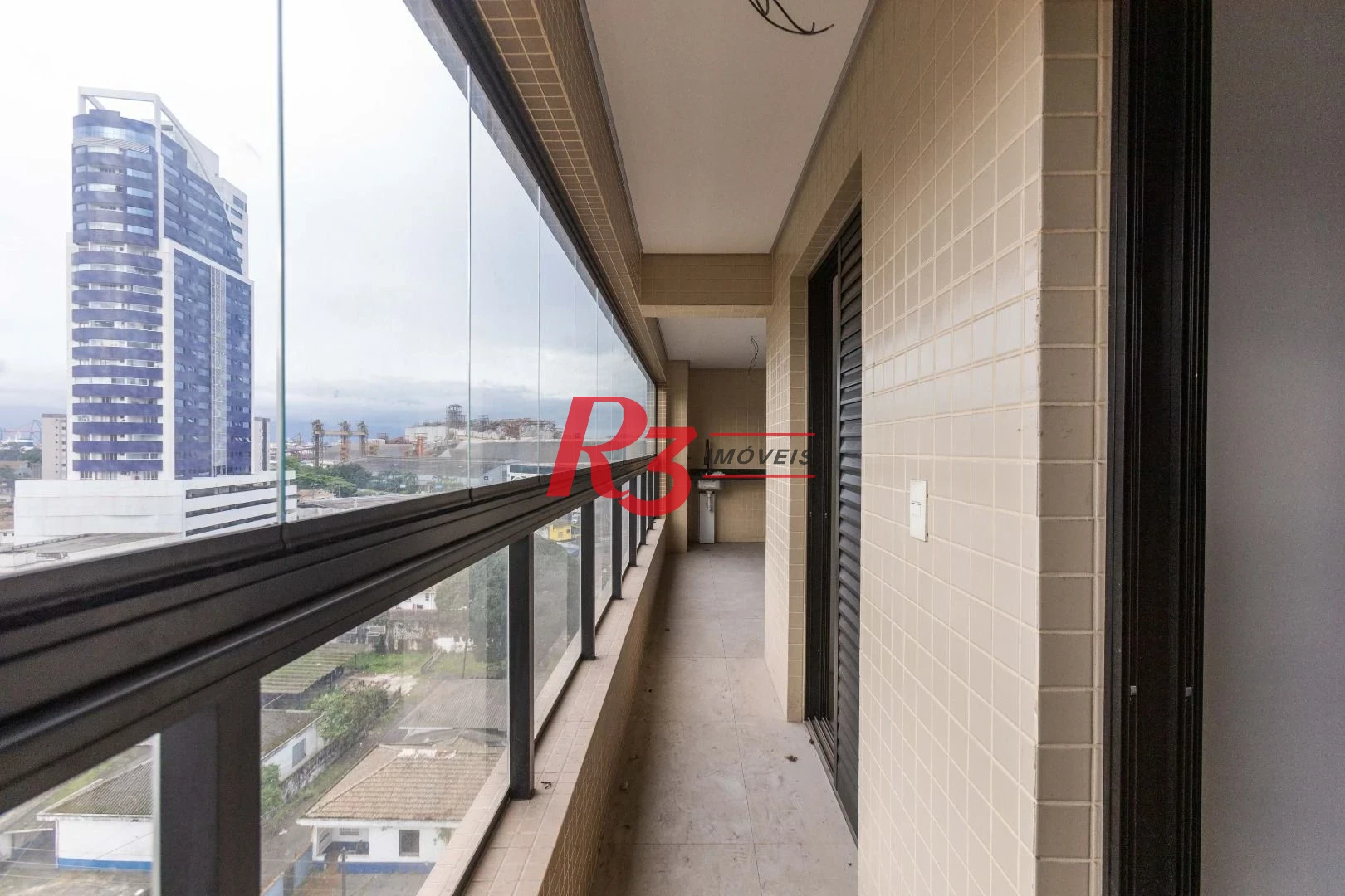 Apartamento com 2 dormitórios à venda, 65 m² por R$ 770.000,00 - Ponta da Praia - Santos/SP
