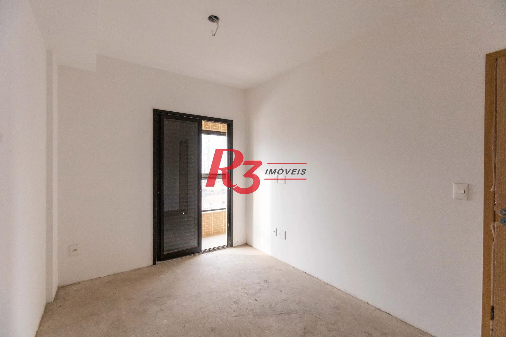 Apartamento com 2 dormitórios à venda, 65 m² por R$ 770.000,00 - Ponta da Praia - Santos/SP