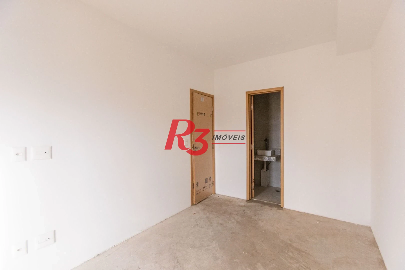 Apartamento com 2 dormitórios à venda, 65 m² por R$ 770.000,00 - Ponta da Praia - Santos/SP