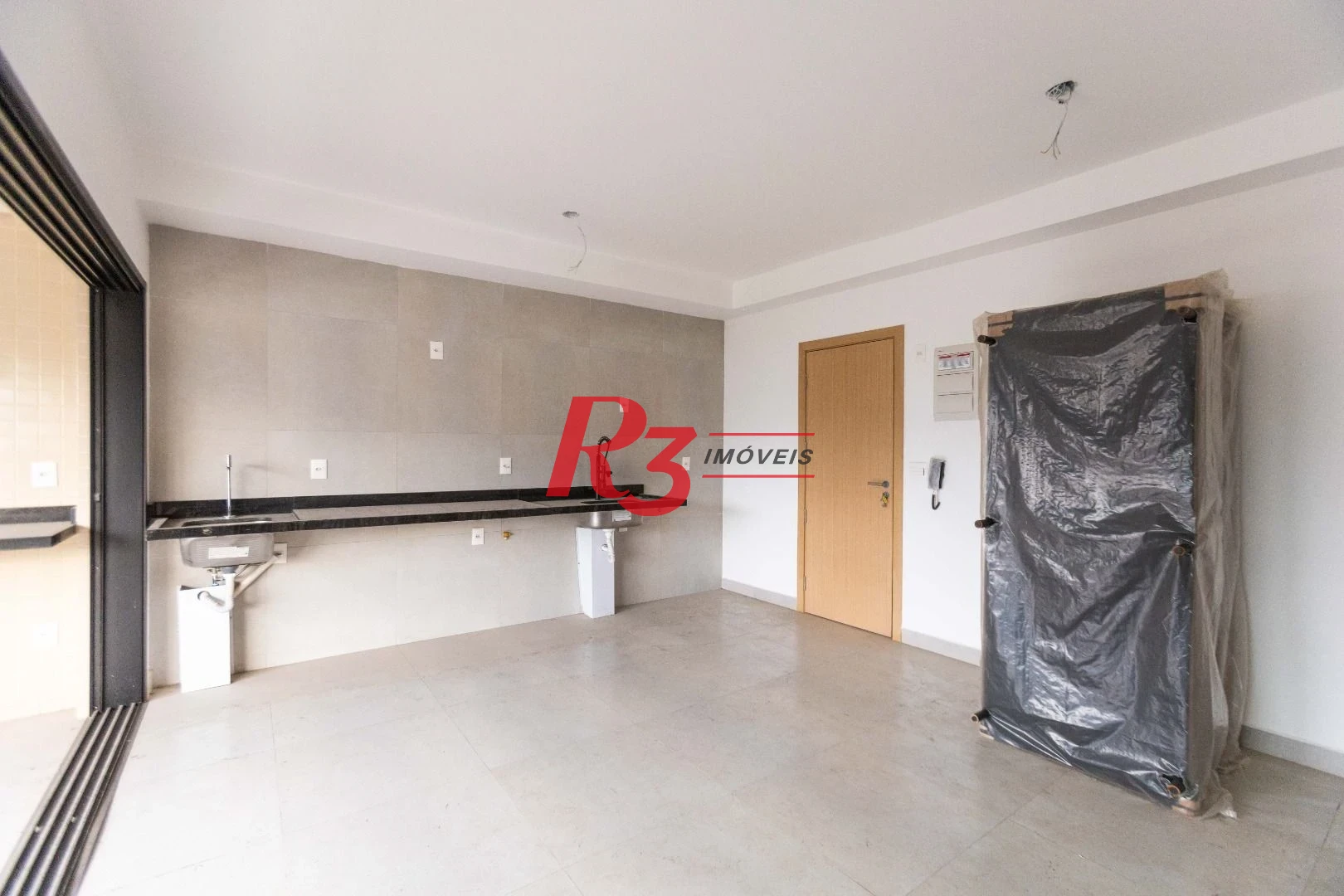 Apartamento com 2 dormitórios à venda, 65 m² por R$ 770.000,00 - Ponta da Praia - Santos/SP