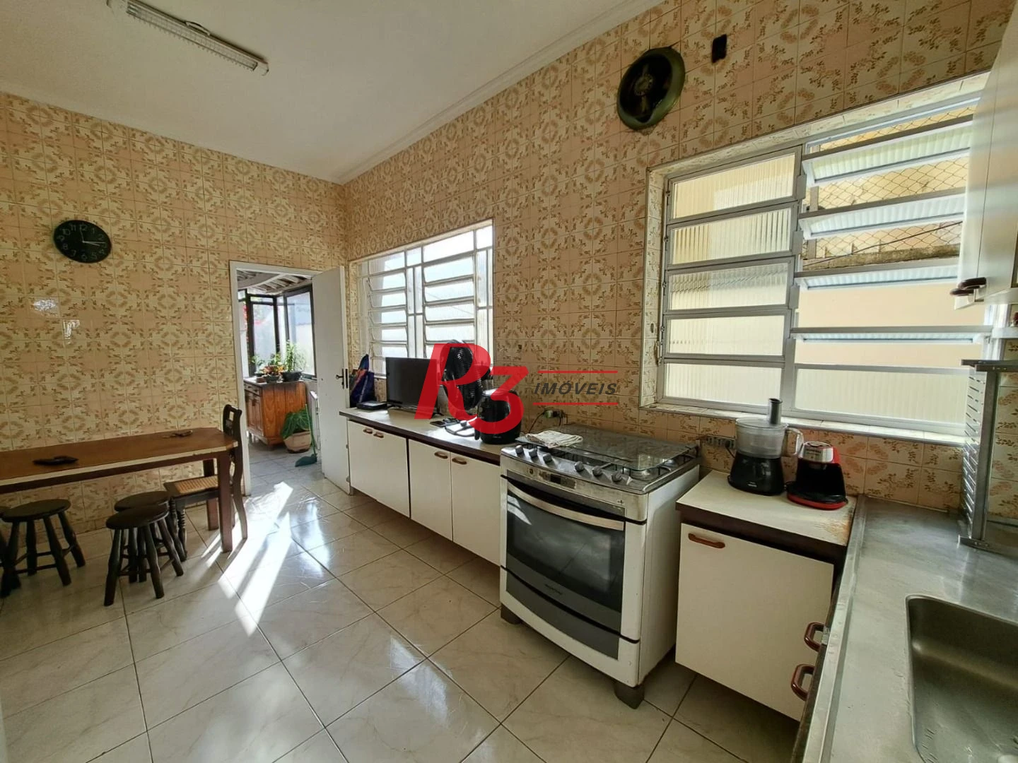 Sobrado com 3 dormitórios à venda, 167 m² por R$ 700.000,00 - Vila Matias - Santos/SP