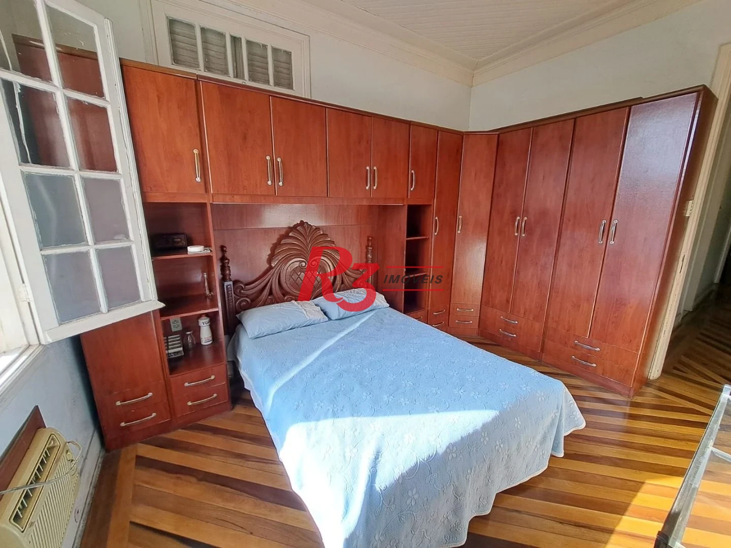 Sobrado com 3 dormitórios à venda, 167 m² por R$ 700.000,00 - Vila Matias - Santos/SP