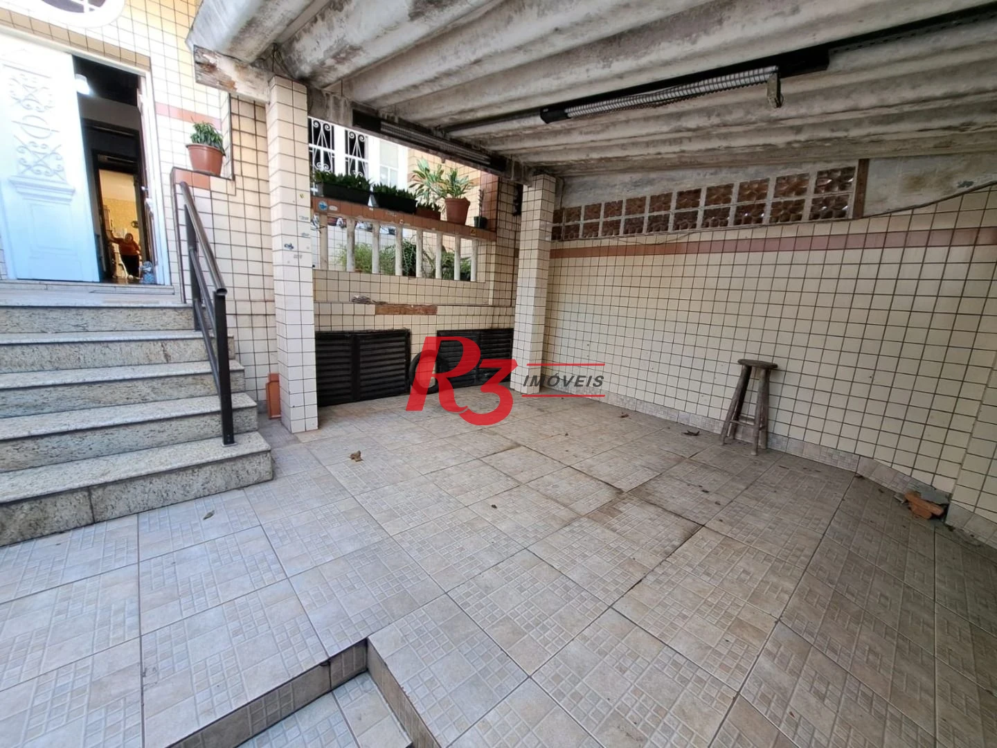 Sobrado com 3 dormitórios à venda, 167 m² por R$ 700.000,00 - Vila Matias - Santos/SP