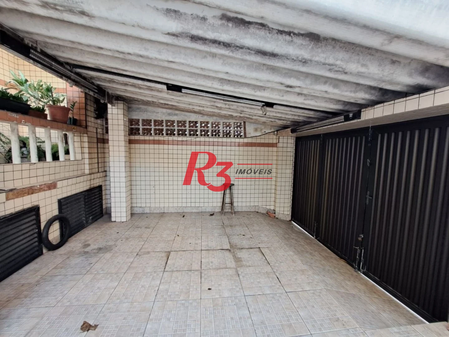 Sobrado com 3 dormitórios à venda, 167 m² por R$ 700.000,00 - Vila Matias - Santos/SP