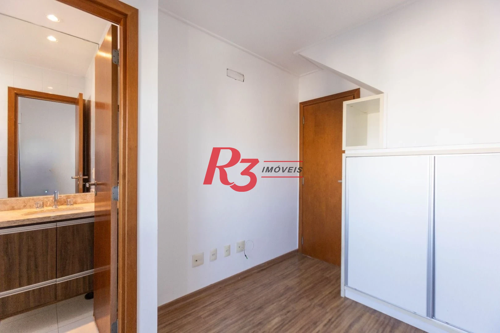 Apartamento Duplex com 3 dormitórios à venda, 100 m² por R$ 1.350.000,00 - Pompéia - Santos/SP