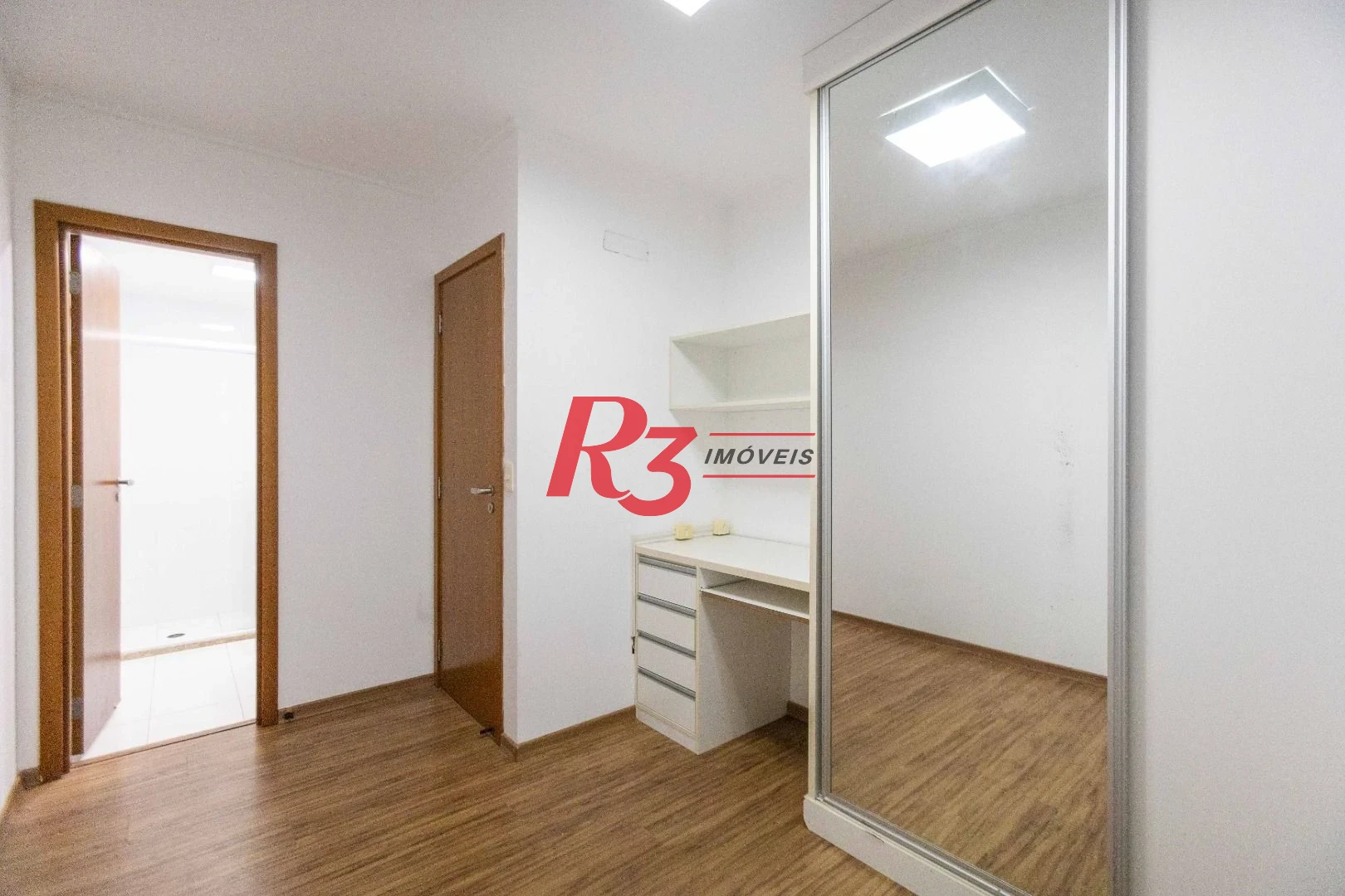 Apartamento Duplex com 3 dormitórios à venda, 100 m² por R$ 1.350.000,00 - Pompéia - Santos/SP