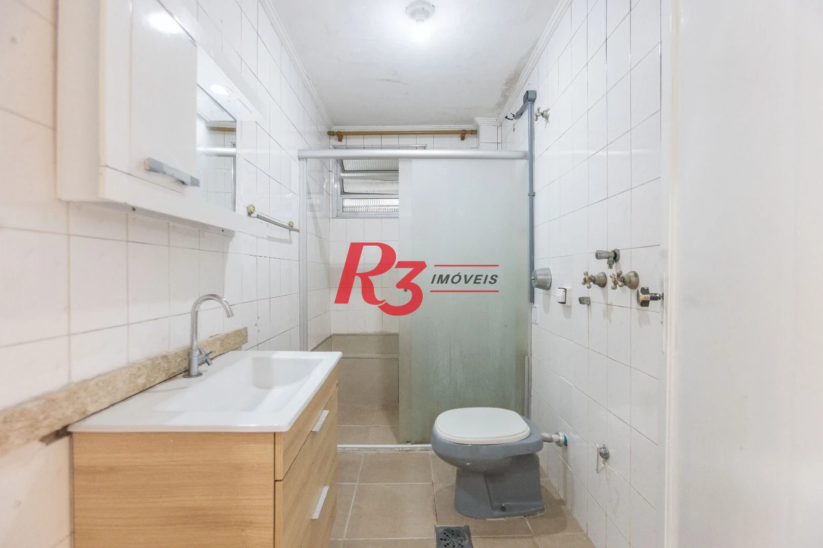 Apartamento com 2 dormitórios para alugar, 75 m² por R$ 4.000,00/mês - Gonzaga - Santos/SP