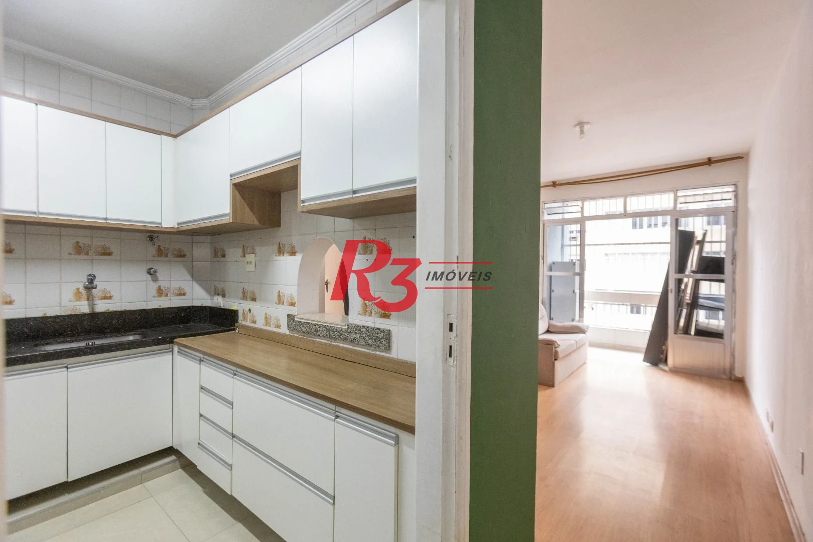 Apartamento com 2 dormitórios para alugar, 75 m² por R$ 4.000,00/mês - Gonzaga - Santos/SP