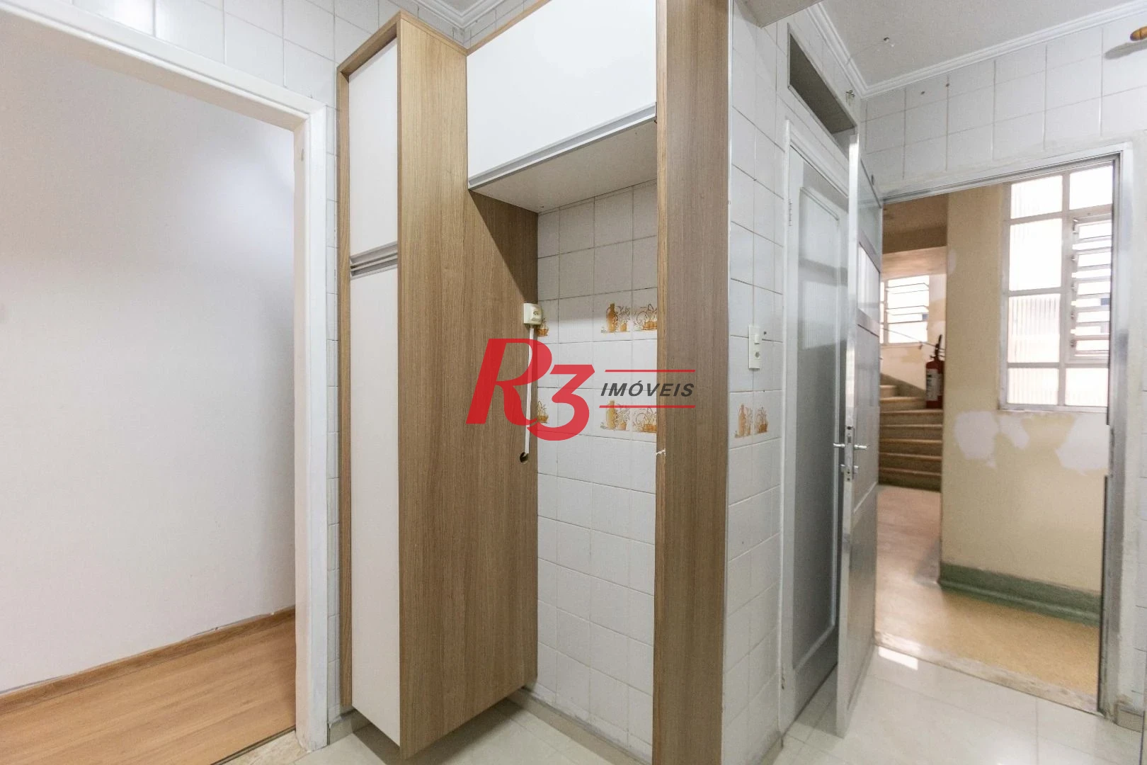 Apartamento com 2 dormitórios para alugar, 75 m² por R$ 4.000,00/mês - Gonzaga - Santos/SP