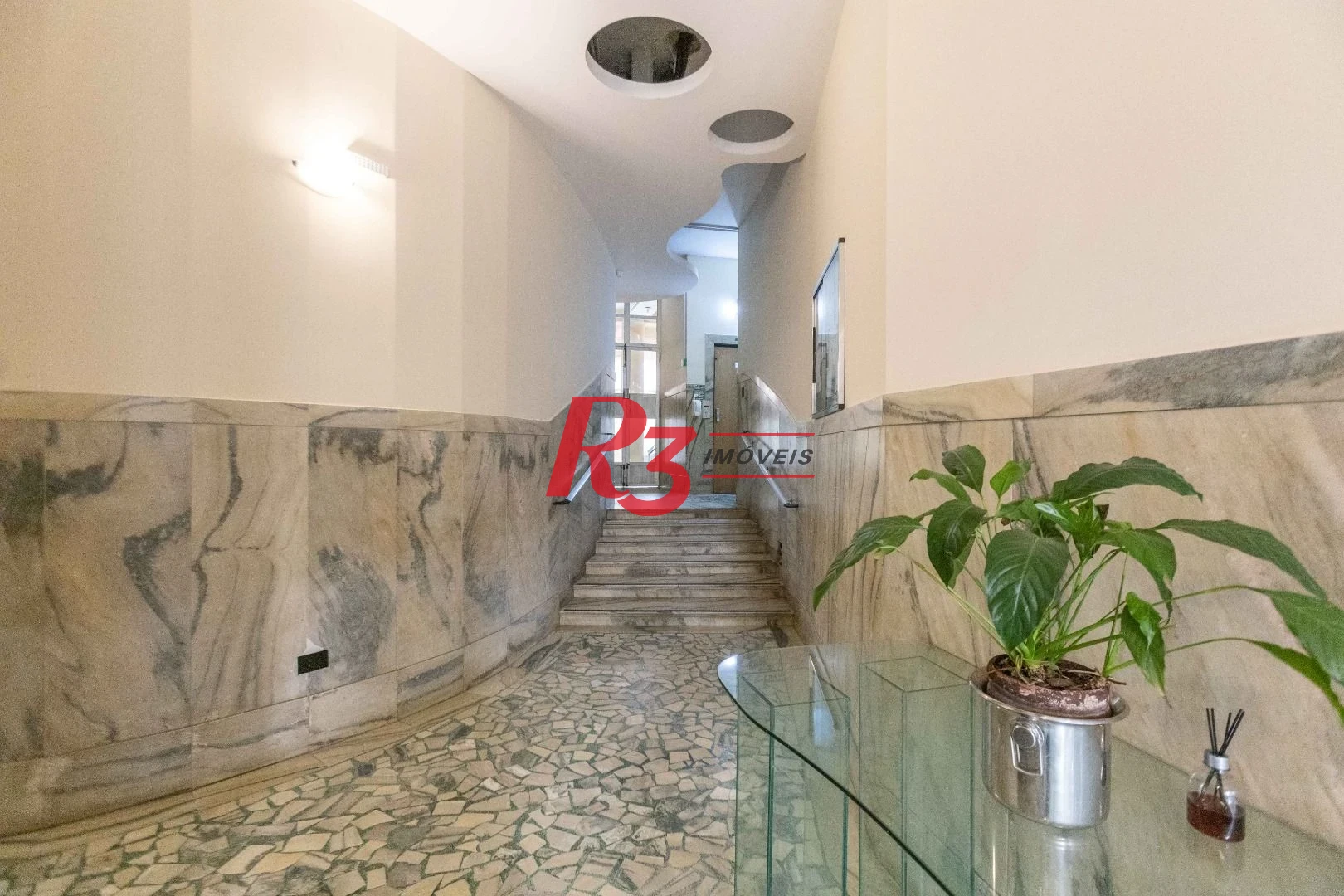 Apartamento com 2 dormitórios para alugar, 75 m² por R$ 4.000,00/mês - Gonzaga - Santos/SP