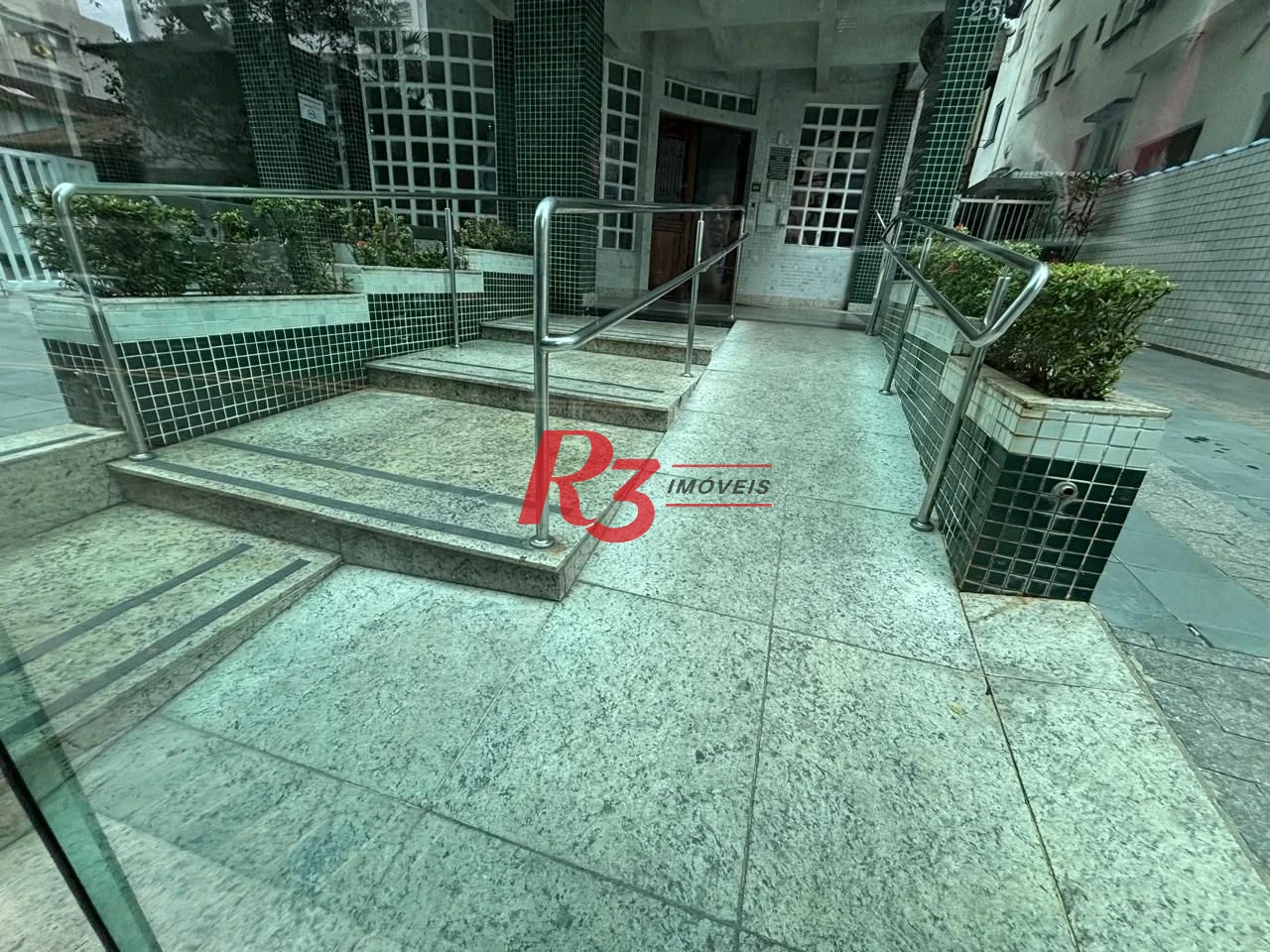 Apartamento com 1 dormitório à venda, 53 m² por R$ 290.000,00 - José Menino - Santos/SP