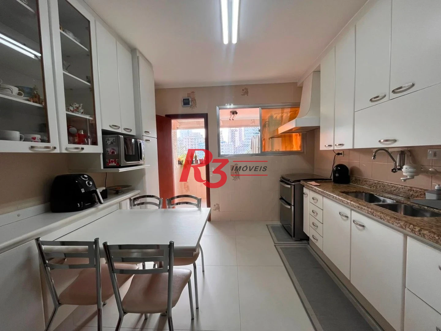 Apartamento com 3 dormitórios para alugar, 120 m² por R$ 7.500,00/mês - Aparecida - Santos/SP