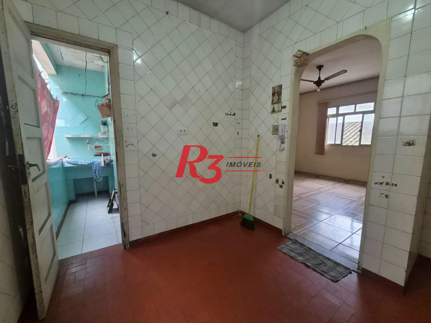 Apartamento com 2 dormitórios à venda, 64 m² por R$ 340.000,00 - Aparecida - Santos/SP